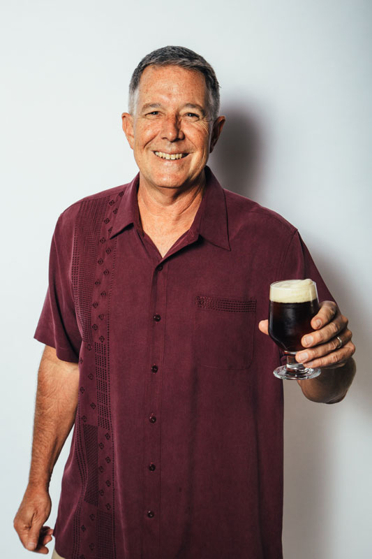 Steve Wagner, Stone Brewing Company总裁，首席酿酒师max-width: 50%;浮:左;Margin:0 15px 15px 0;